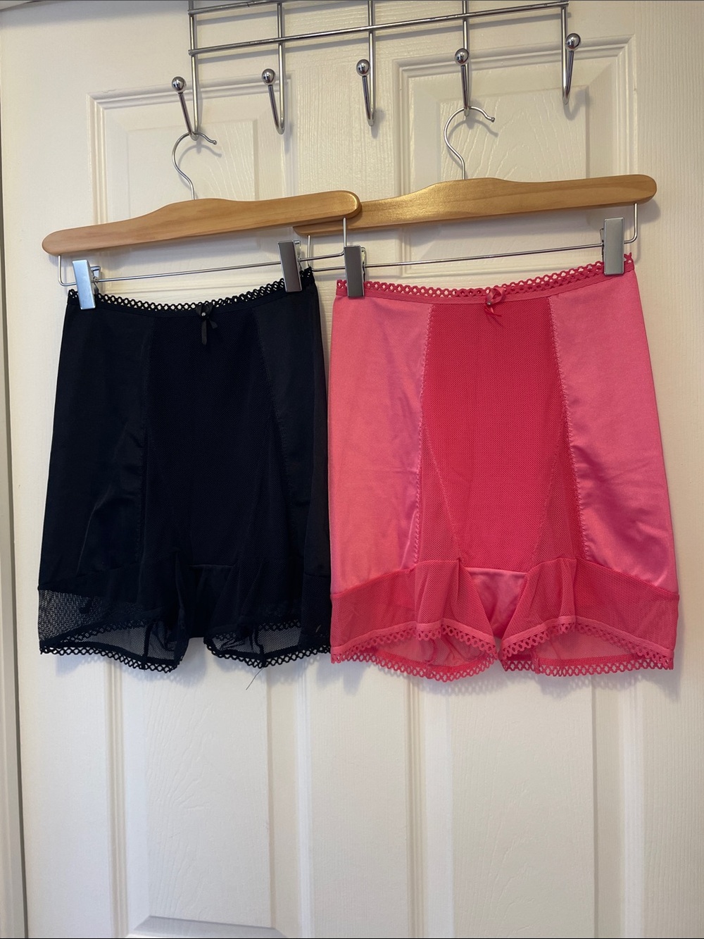 Rhonda Shear Vintage Inspired Pin-Up High-Waist Panties 2 PK - Hot Pink & Black